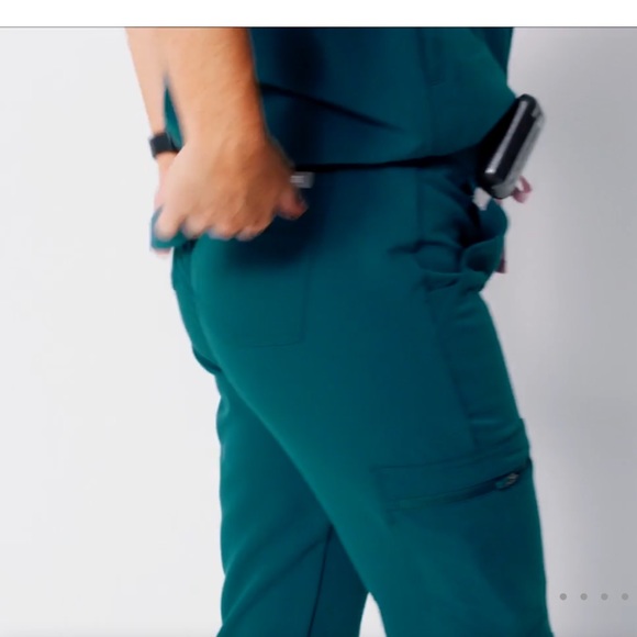 Figs {XSP} Caribbean Blue Zamora Jogger Scrub XS P - Picture 9 of 16